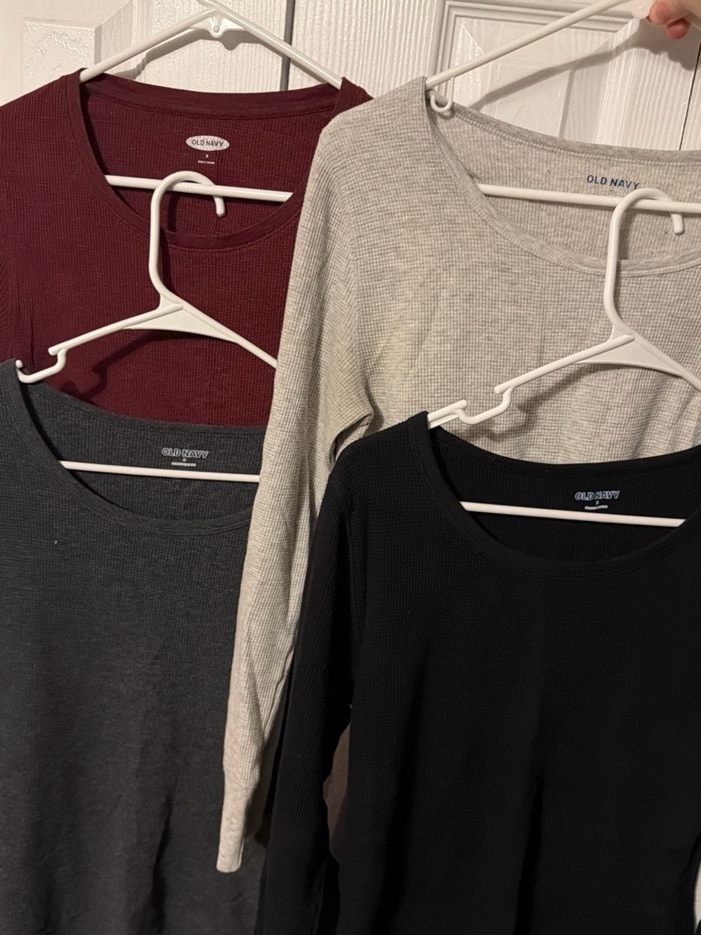 Old Navy Women's Crew & Scoop Neck Sweater Pack - Black, Gray, Burgundy, Cream